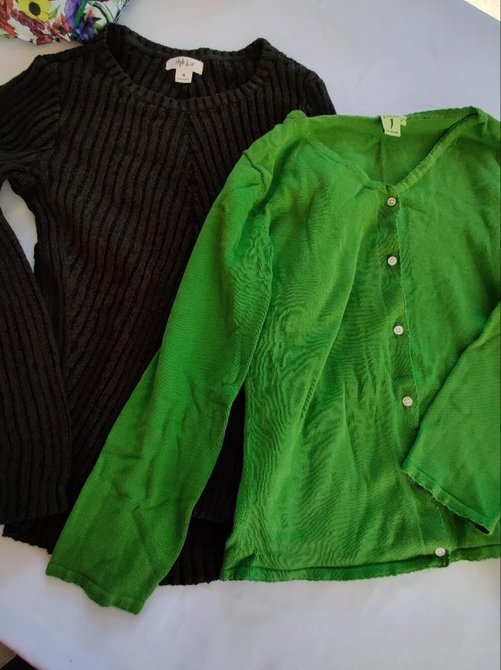 9 Women's Sweater Lot in Green, Mint, Black, Brown, Cream